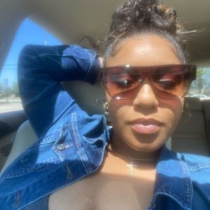 Meet your Posher, Hope